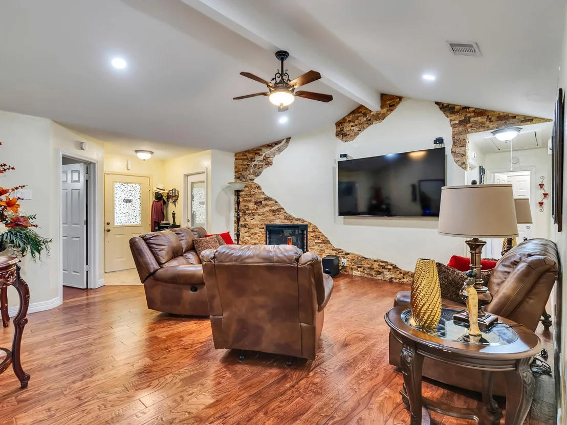 Photo of 7234 Colima Drive