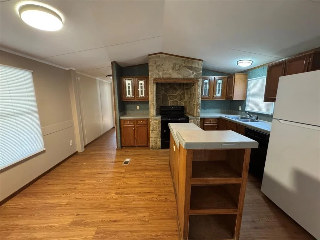 Photo of 1222 Cardinal Lane