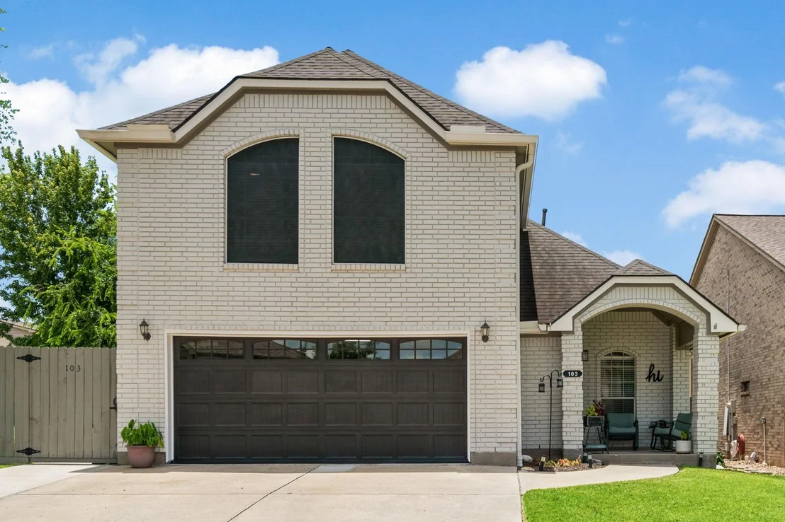 Photo of 103 Cove Place