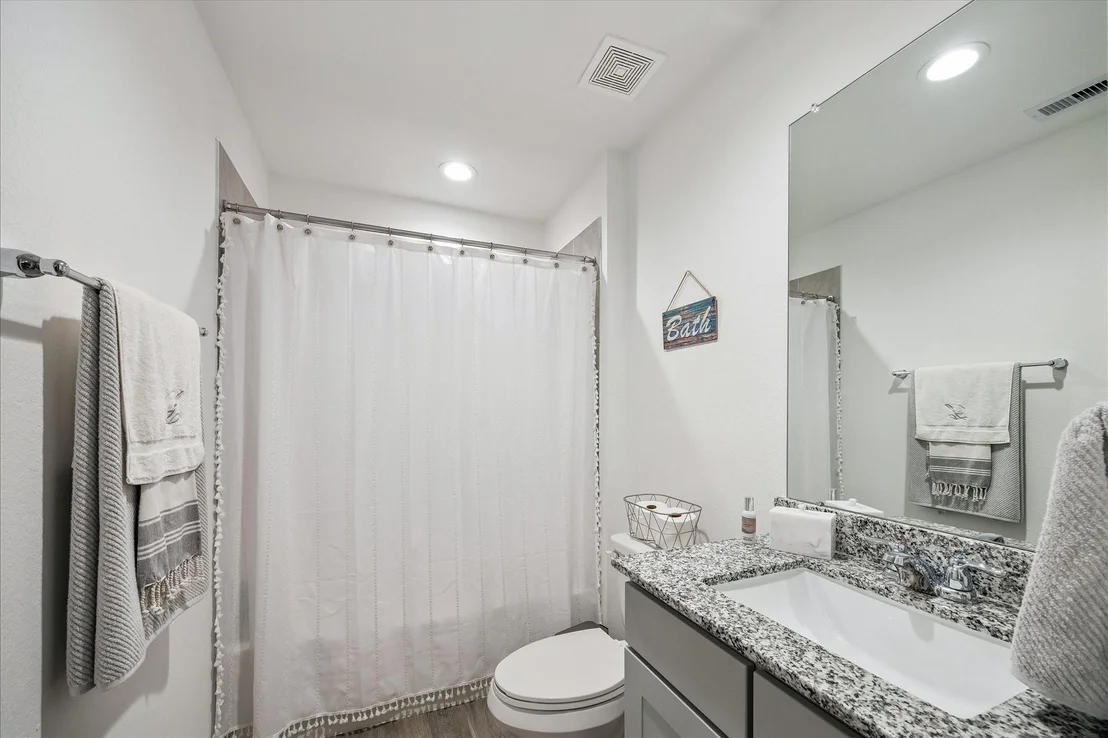 Photo of 1308 Redbud Lane
