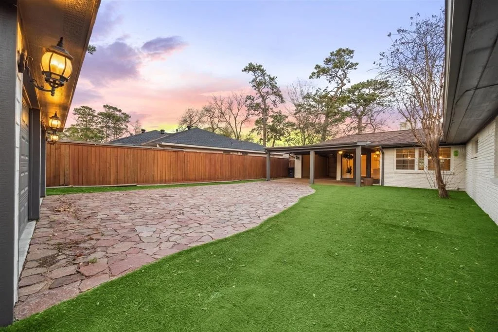 Photo of 411 Azaleadell Drive