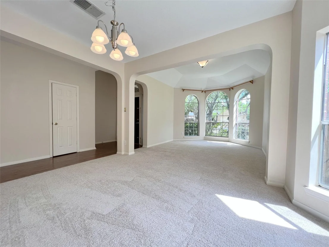 Photo of 4723 Silverlake Drive