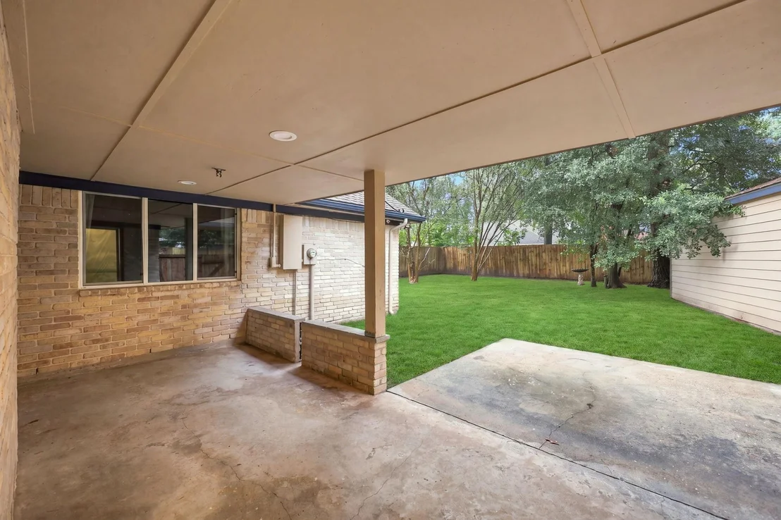 Photo of 25514 Fairbrook Lane