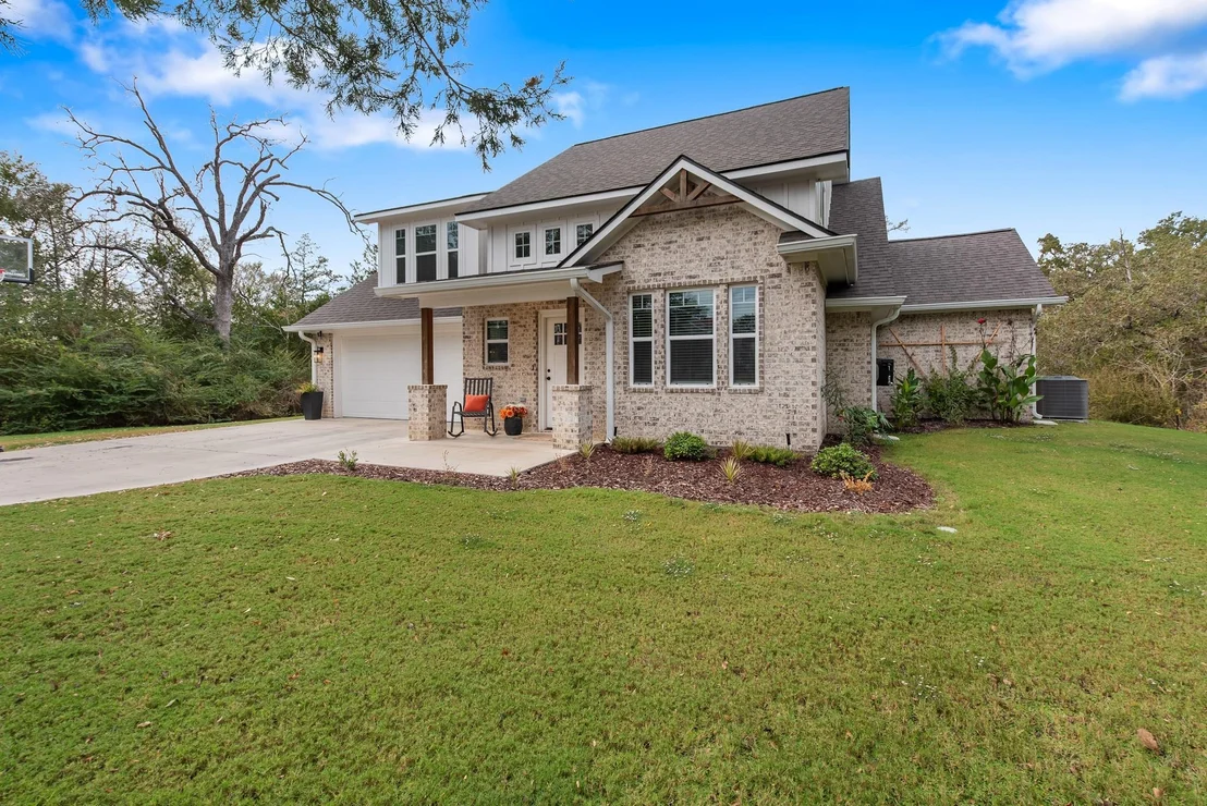 Photo of 11132 Forest Drive