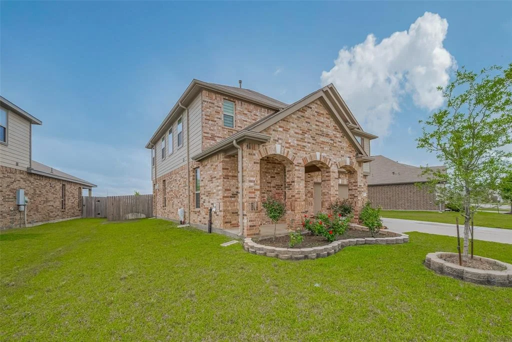 Photo of 4818 Emerson Manor Drive