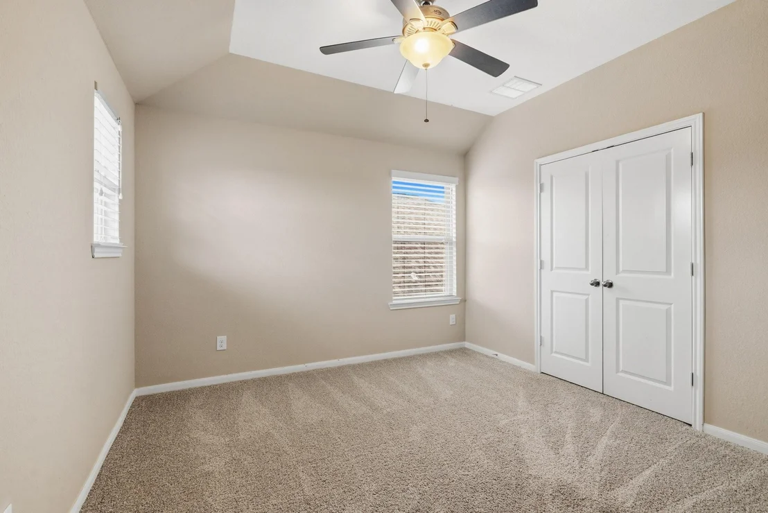 Photo of 6322 Wolf Run Drive
