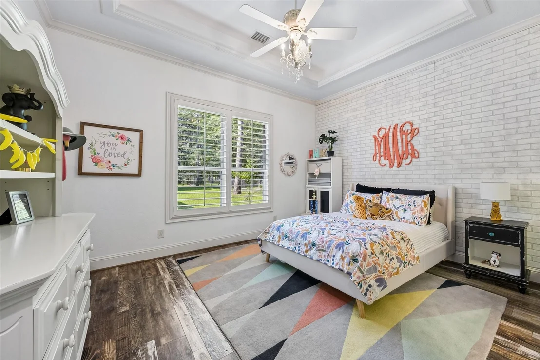 Photo of 28203 Meadow Forest
