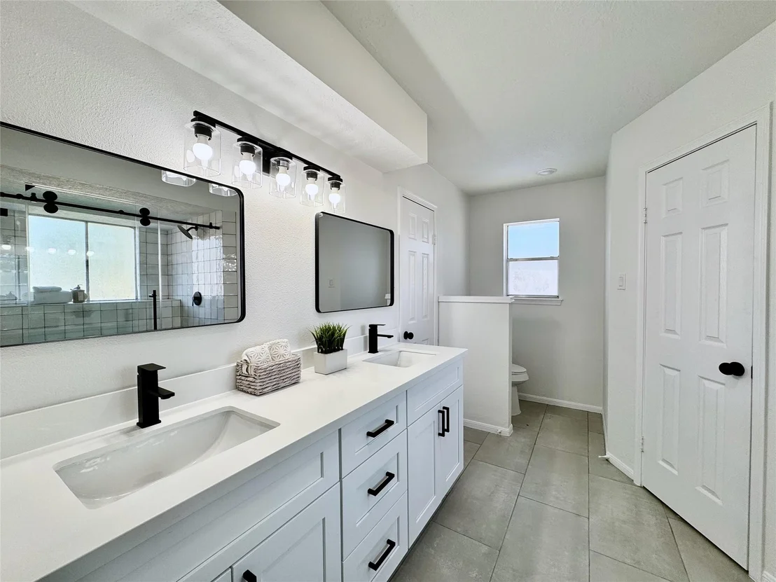 Photo of 3739 Moonlite Drive
