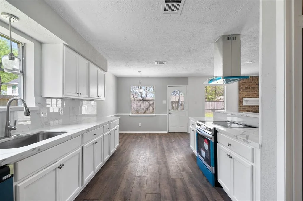 Photo of 23838 English Oak Drive