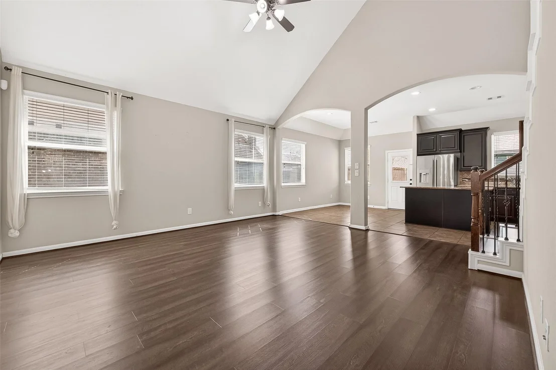 Photo of 6018 Gracys Landing Ln