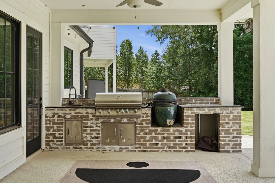 Photo of 6533 Auburn Lakes Drive