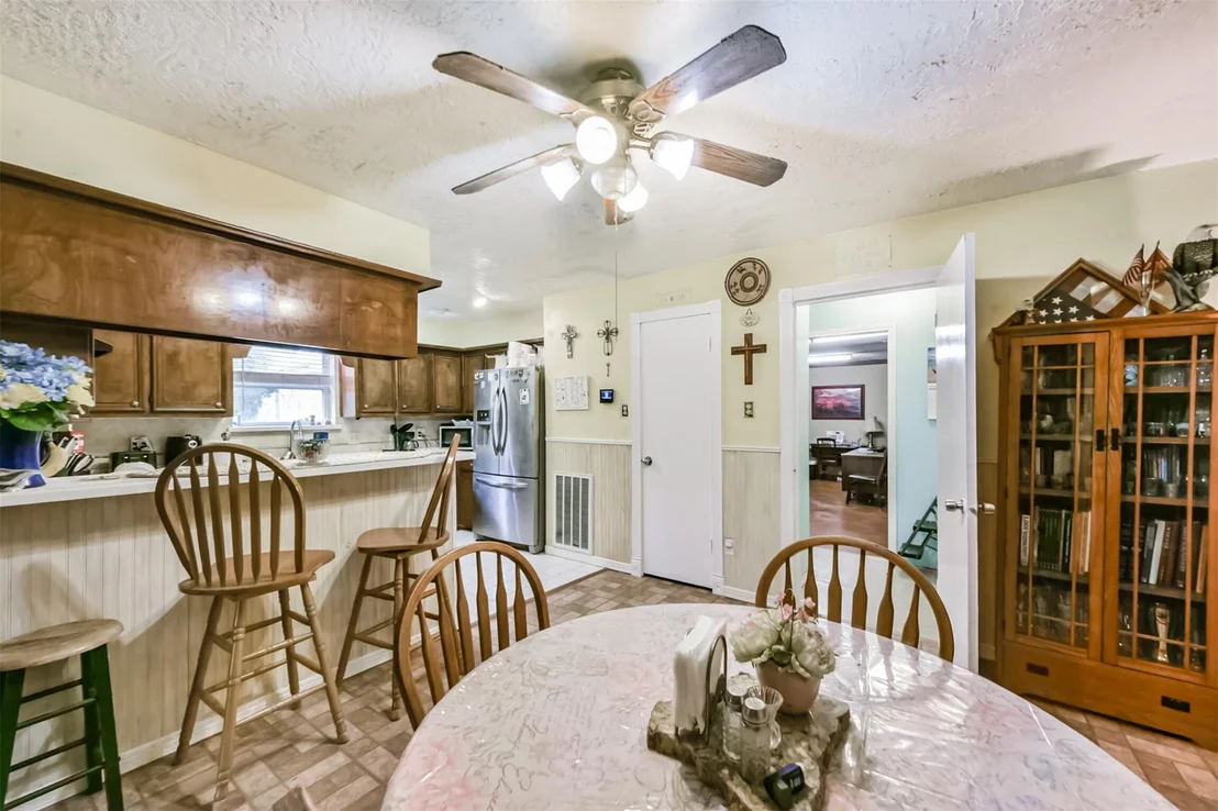 Photo of 17041 Live Oak Circle