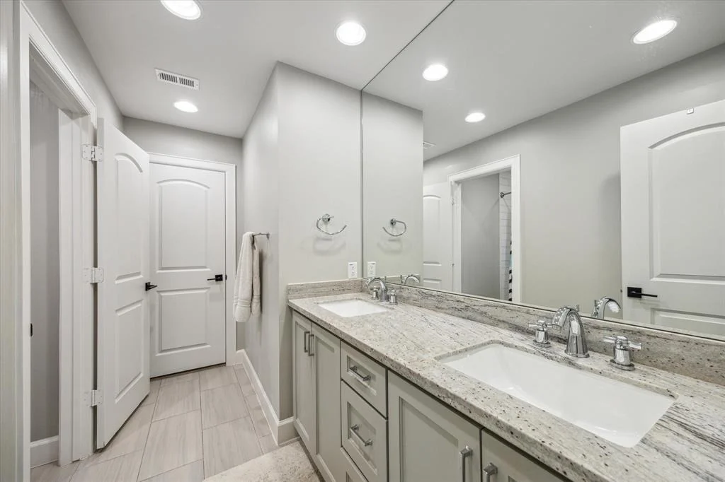 Photo of 1605 Cranway Drive