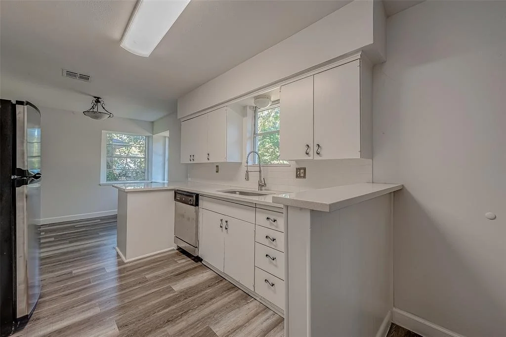 Photo of 5914 Dawnridge Drive