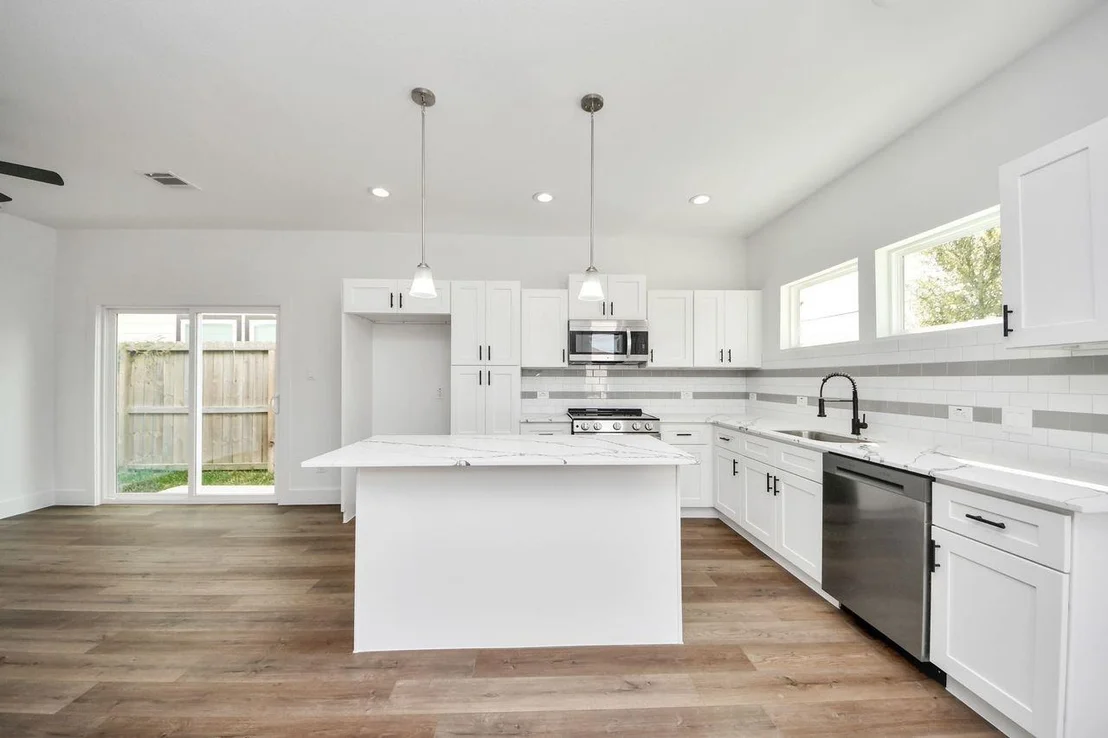 Photo of 6508 Radcliffe Street