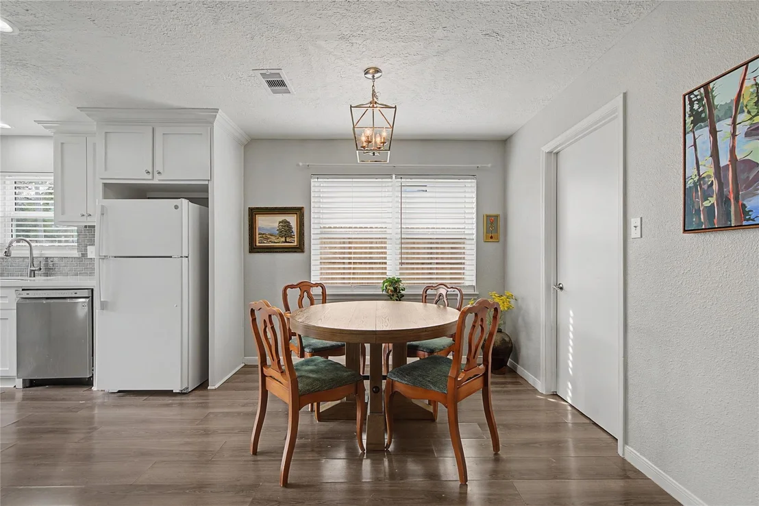 Photo of 1719 Eastvale Drive