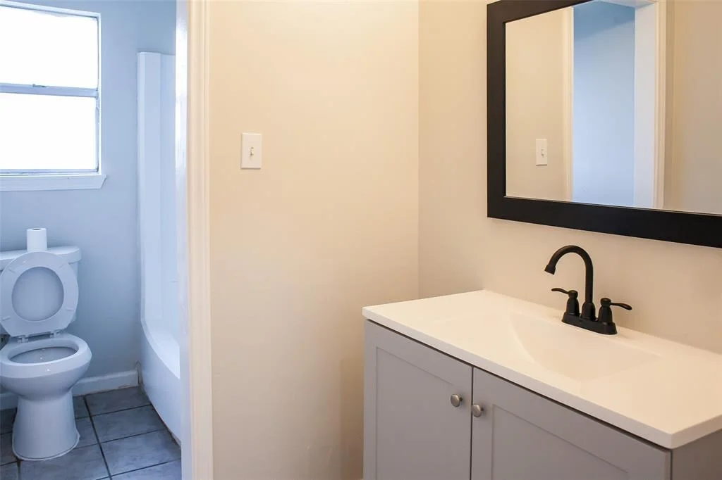Photo of 1222 Lynn Lane