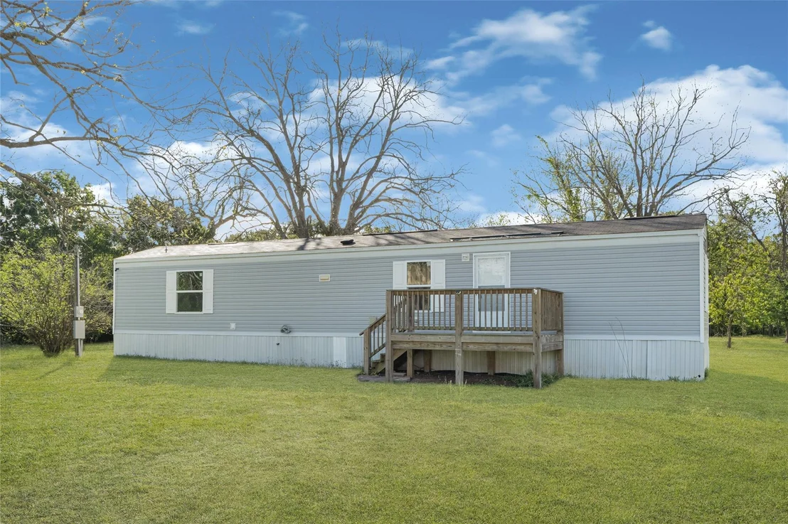 Photo of 10677 County Road 743