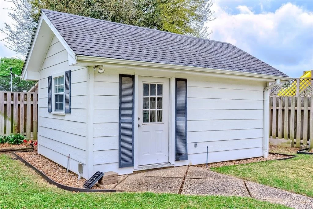Photo of 4100 Willow Bend Lane
