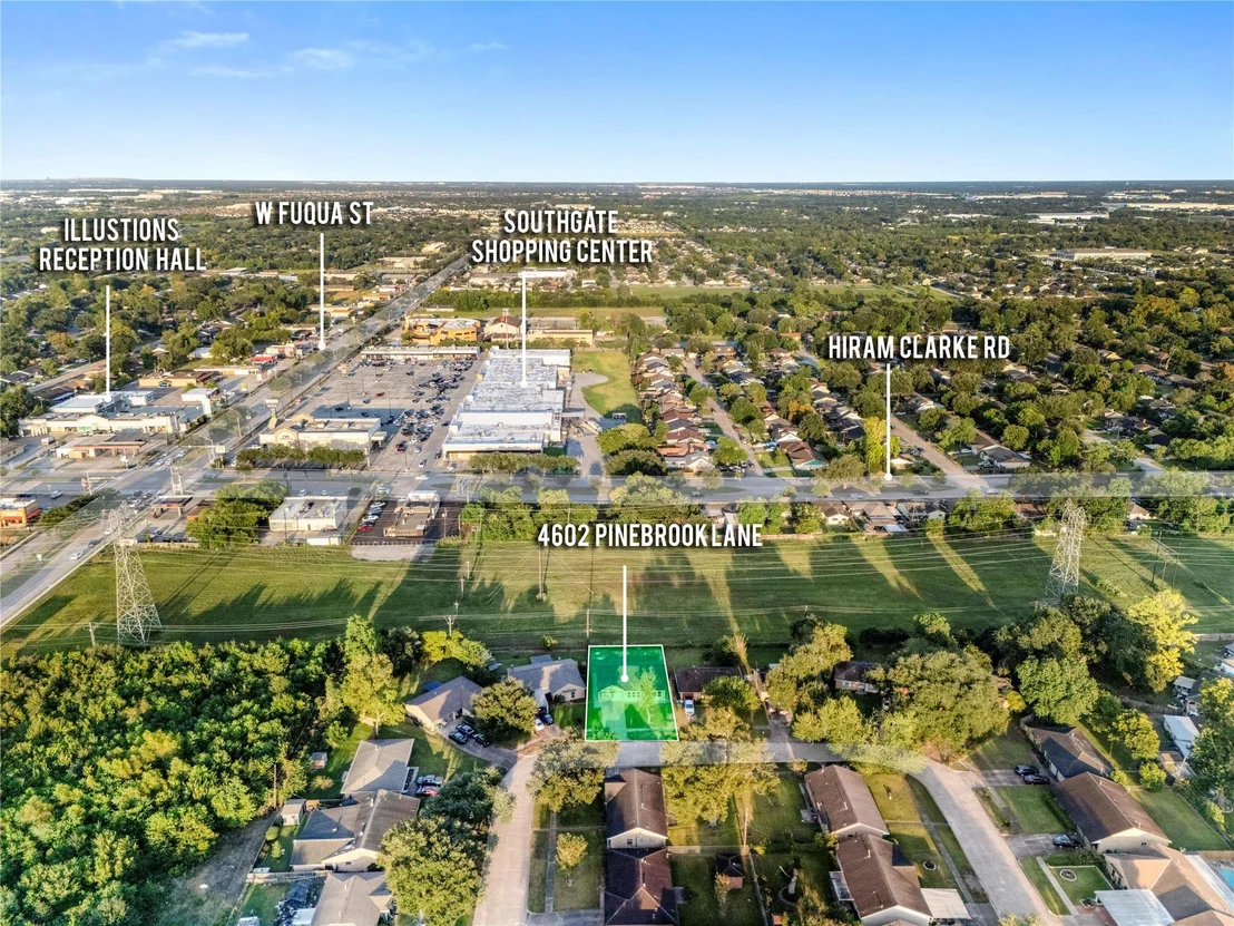 Photo of 4602 Pinebrook Lane