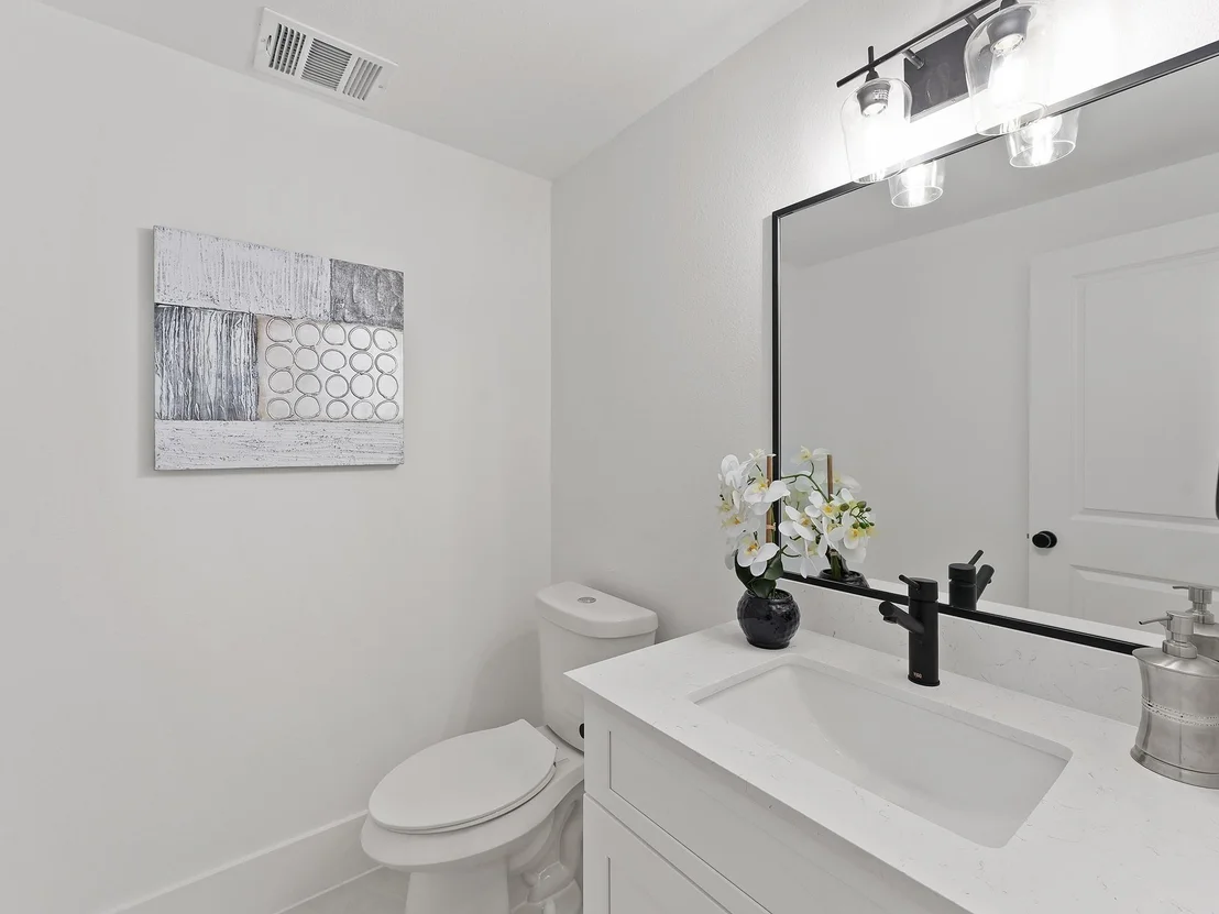 Photo of 4816 Cochran Street