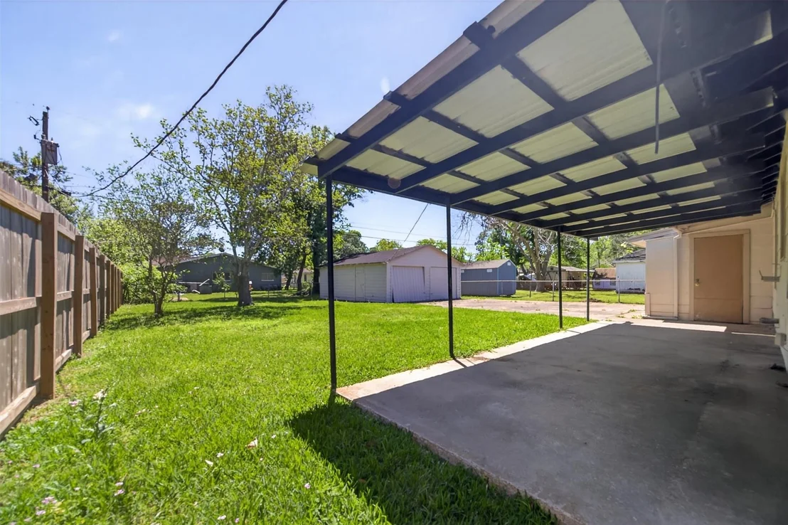 Photo of 920 Nottingham Drive