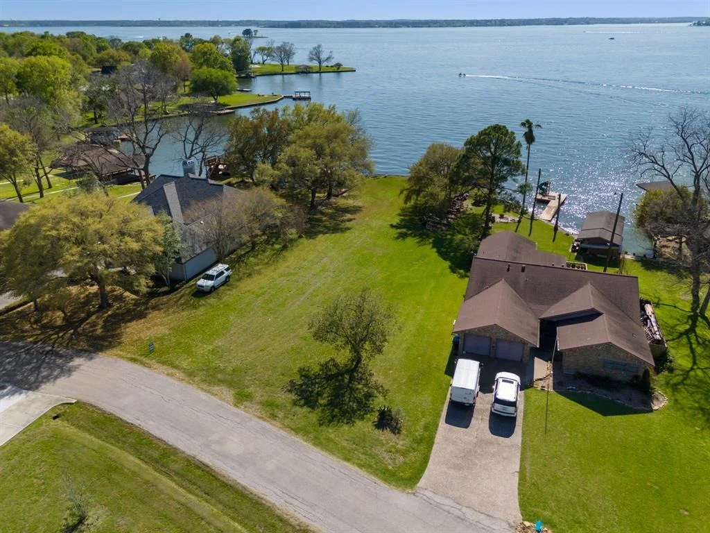 Photo of 13476 Hawthorne Drive