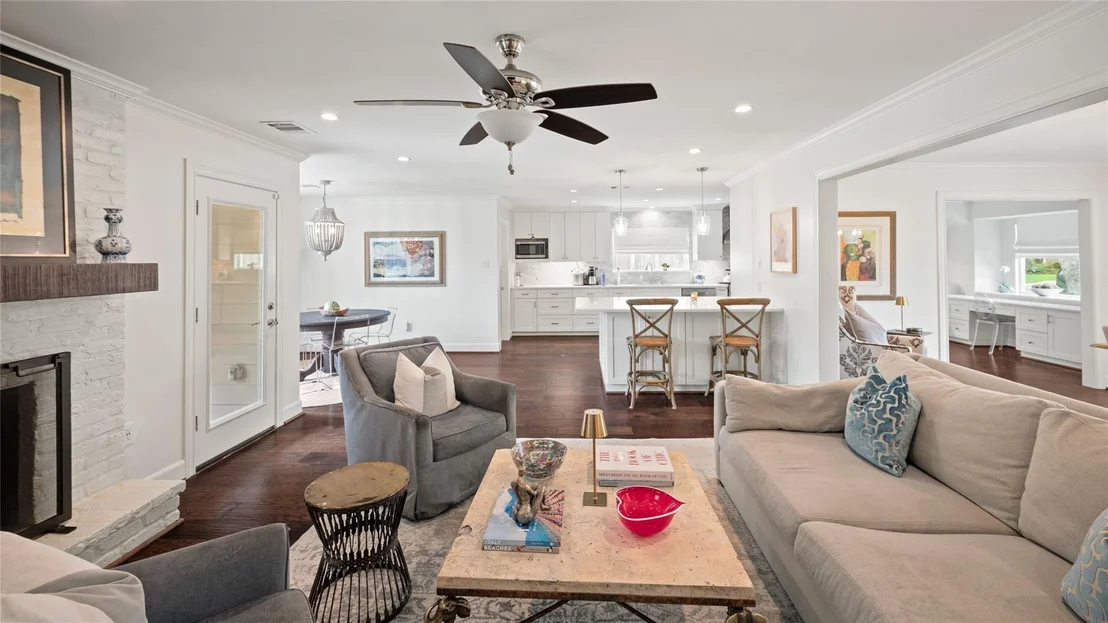 Photo of 14511 Oak Bend Drive