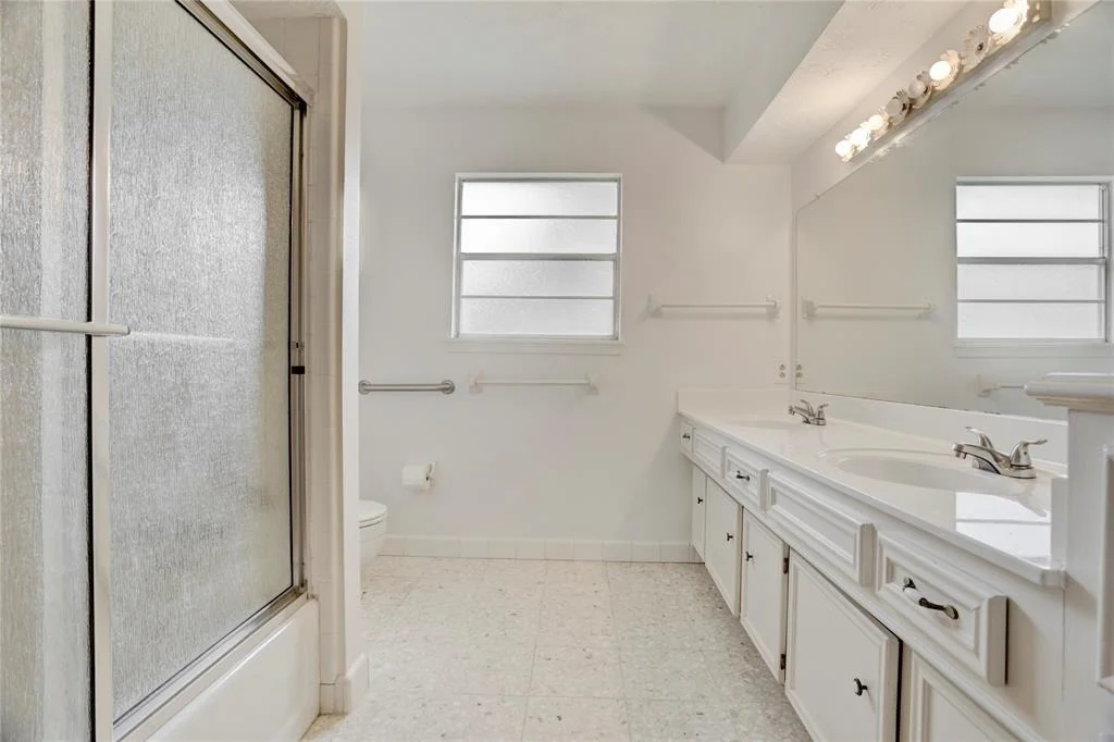 Photo of 719 Loire Lane