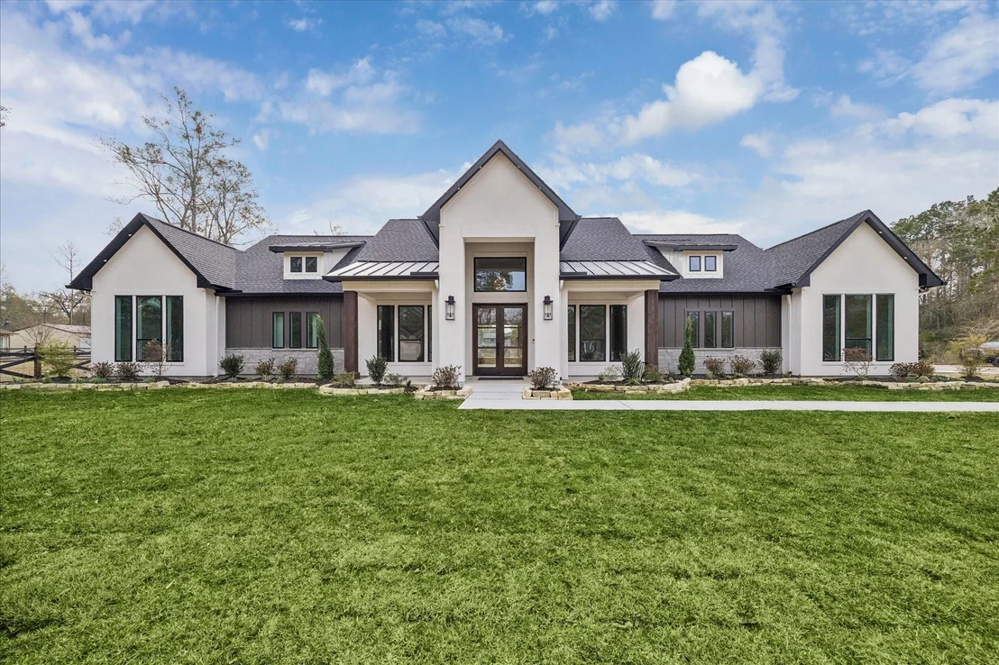 Photo of 19470 Nasas Drive