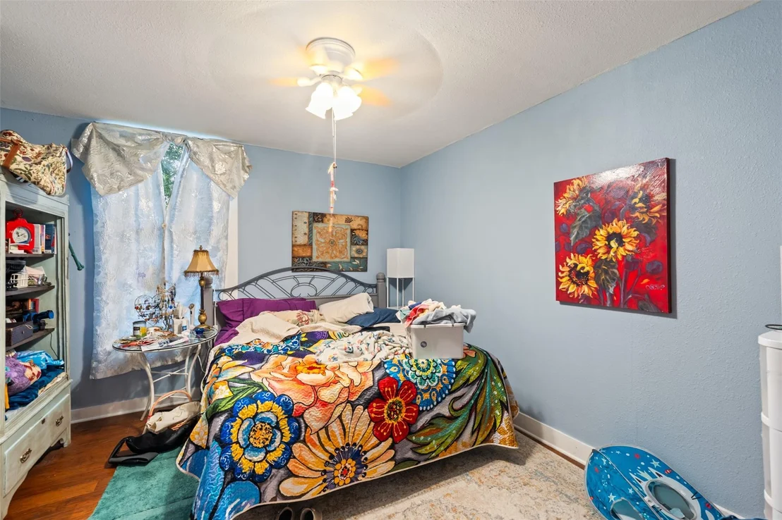 Photo of 2319 Creekleaf Road