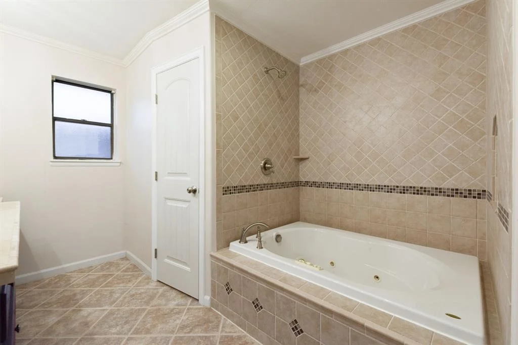 Photo of 405 Valley Brook Drive