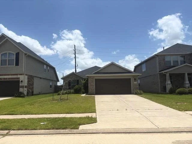 Photo of 25615 Whitehaven Gate Street