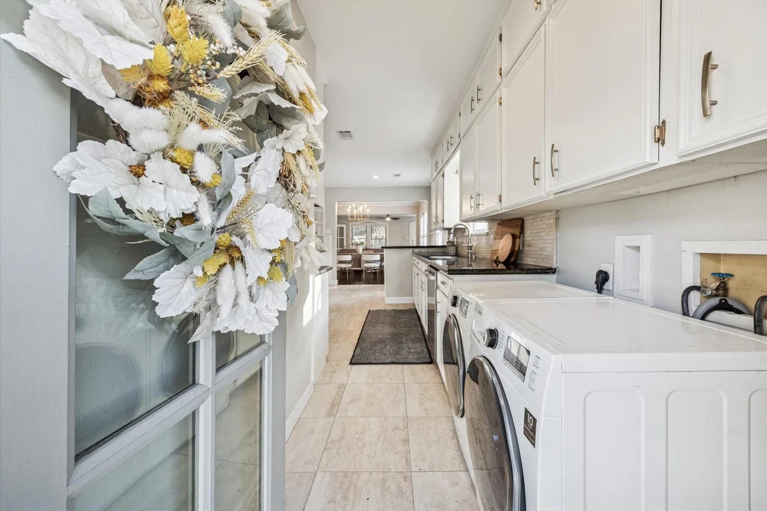 Photo of 1402 Vassar Street