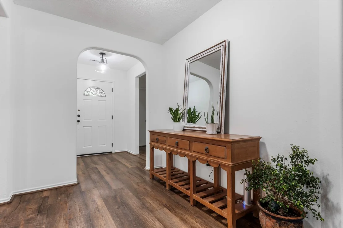 Photo of 9750 Gulfstream Drive