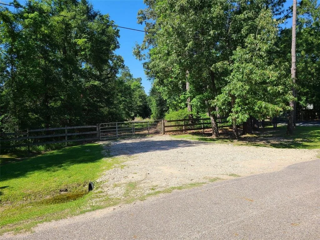 Photo of 411 Springwood Drive