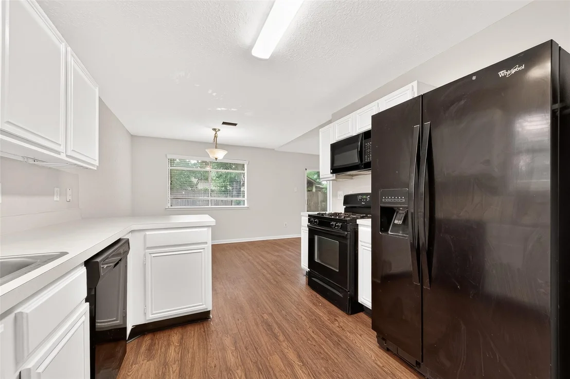 Photo of 28811 Stapleford Street