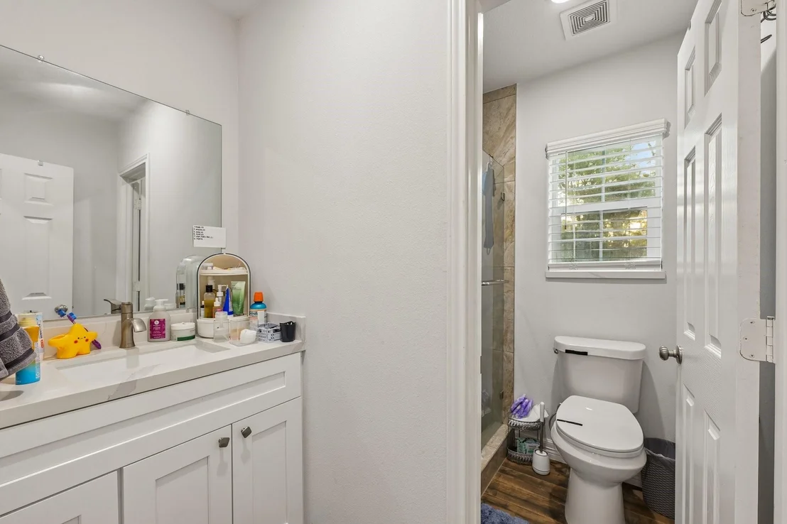 Photo of 33135 Willow Bend Road