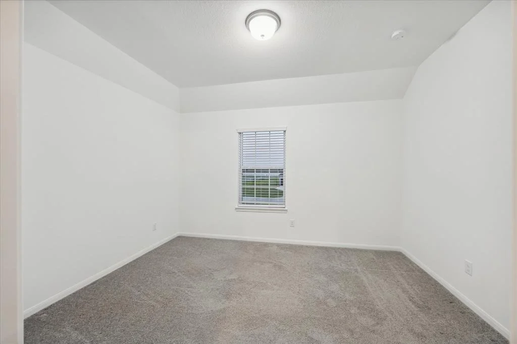 Photo of 4033 Edgewater Terrace Lane