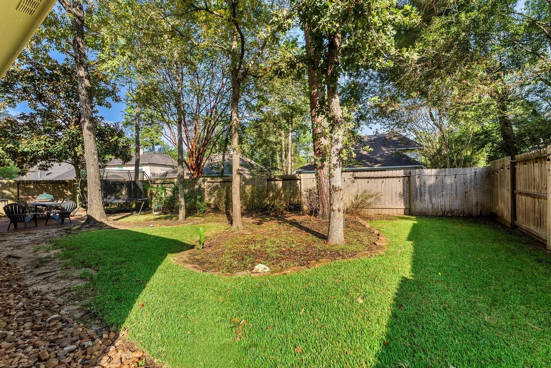 Photo of 31 Canoe Birch Place