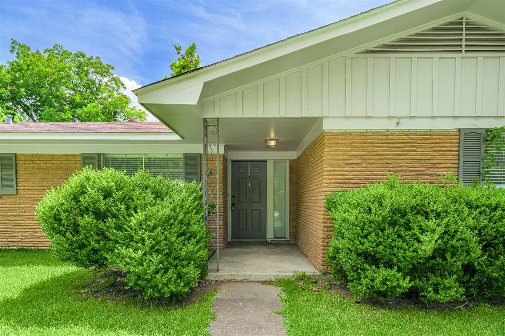 Photo of 1503 Woodson Lane