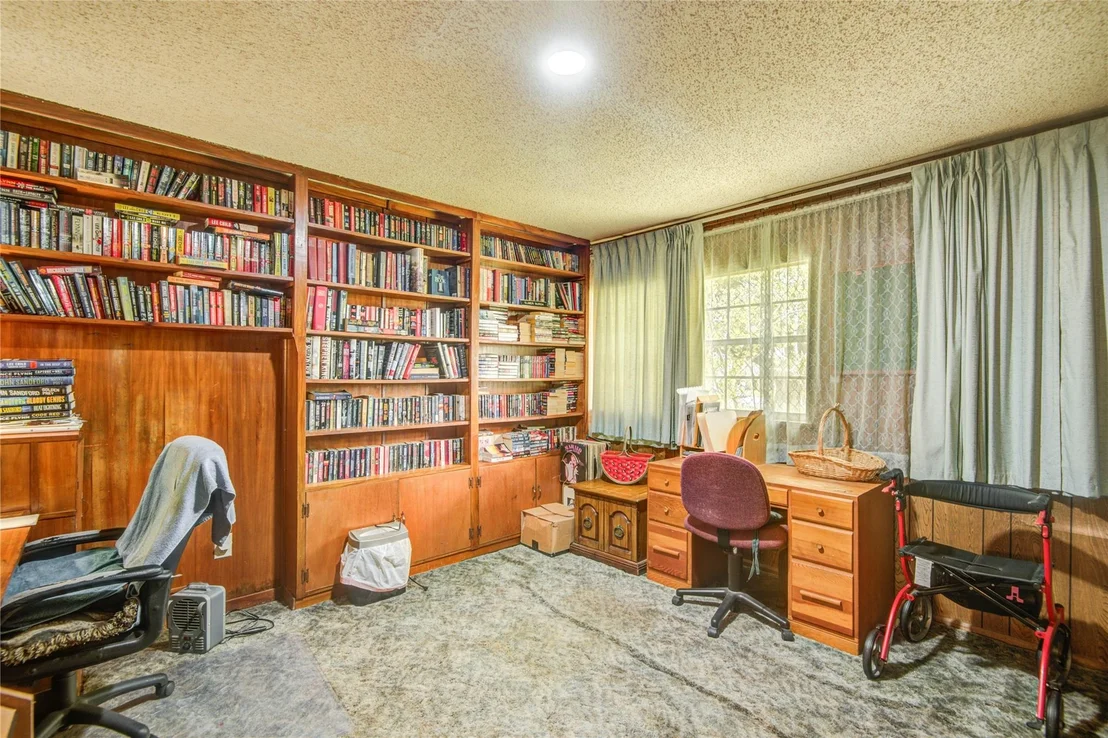 Photo of 1414 W 9th Street