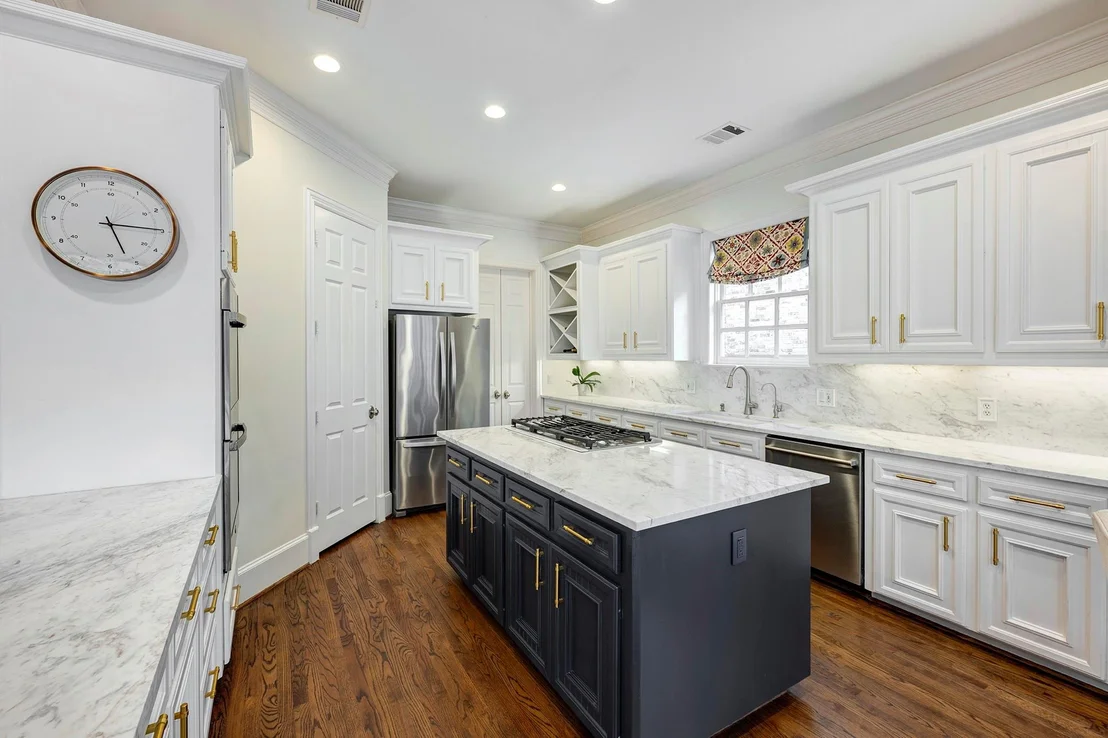 Photo of 4028 Riley Street