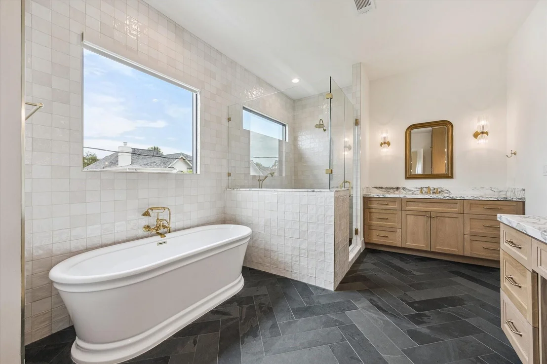 Photo of 2823 Plumb Street