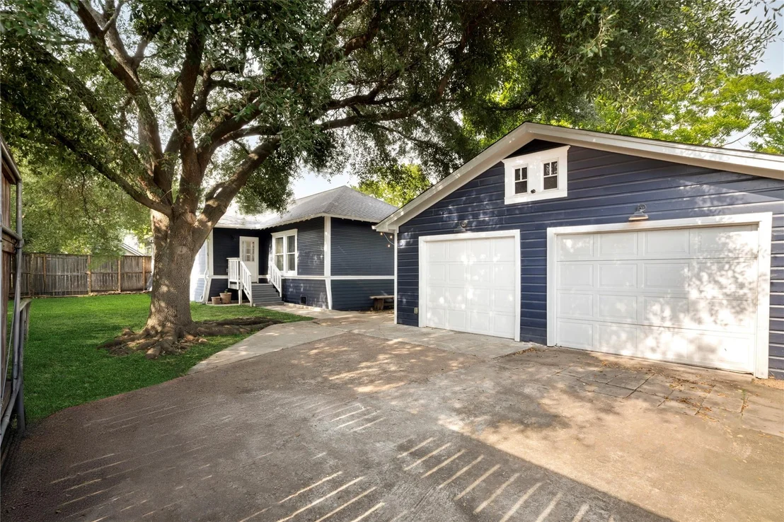Photo of 602 Aurora Street