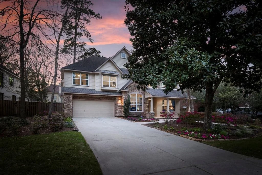 Photo of 14 S Piney Plains Circle