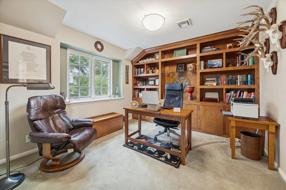 Photo of 14415 Carolcrest Drive