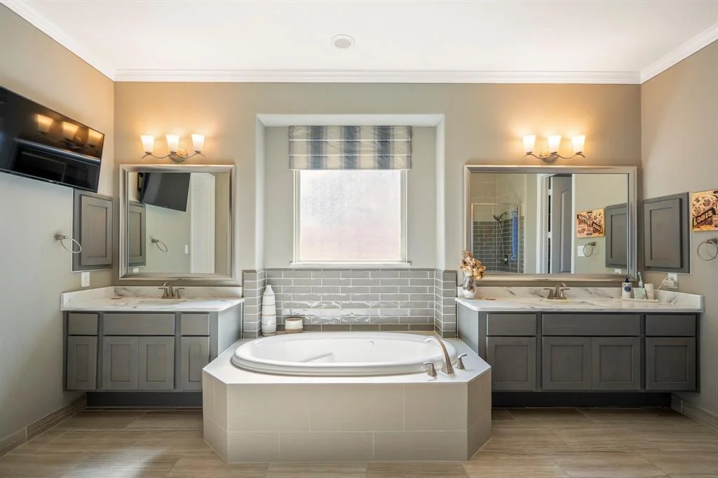 Photo of 7526 Laguna Lake Drive