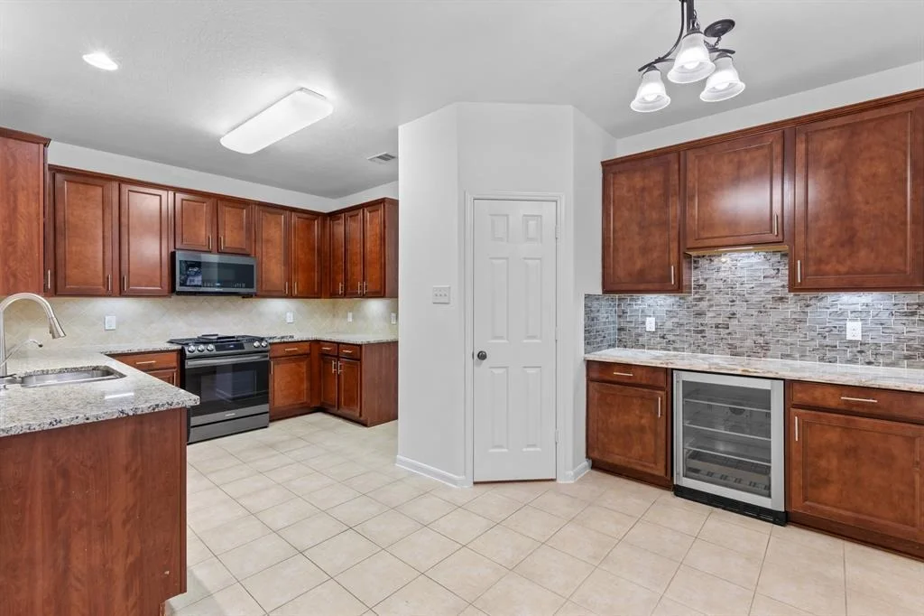 Photo of 1923 Vale Haven Drive