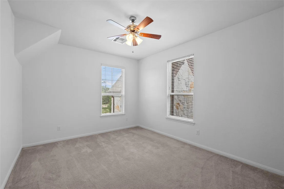 Photo of 17315 Tomintoul Path